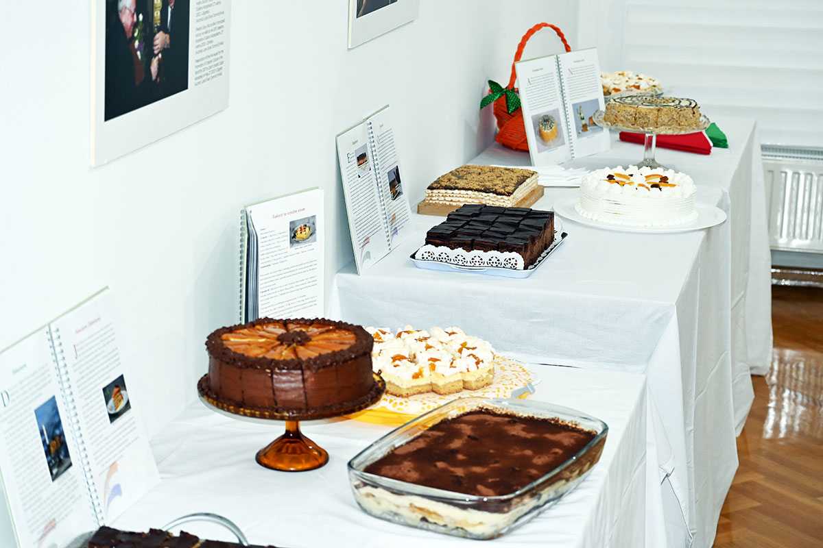 Promocija knjige o kolačima i degustacija